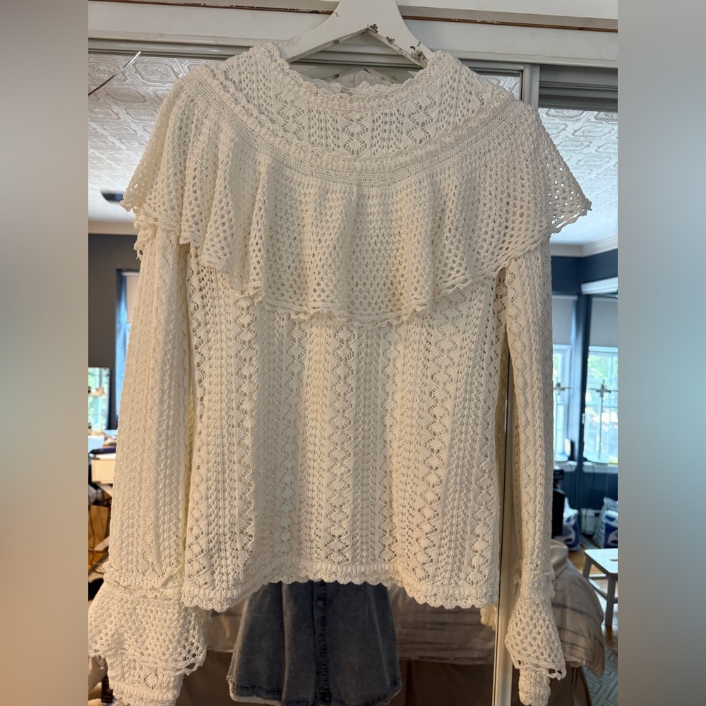 Chic White Knit Sweater
